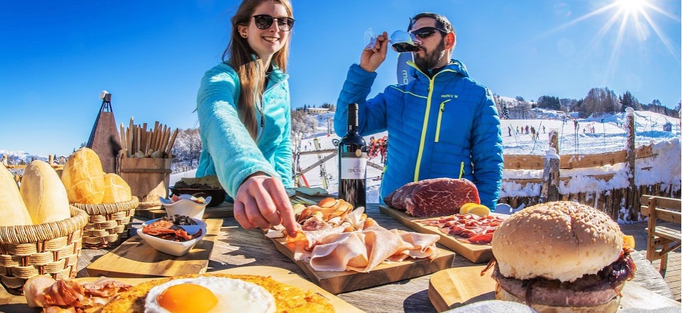 Un tour con gli sci o le ciaspole per scoprire i paesaggi e i sapori dell'Altopiano di Brentonico